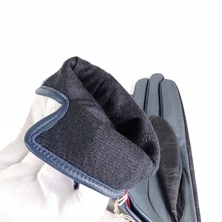 新品　タグ付き　Vivienne Westwood　手袋　レザー　羊革