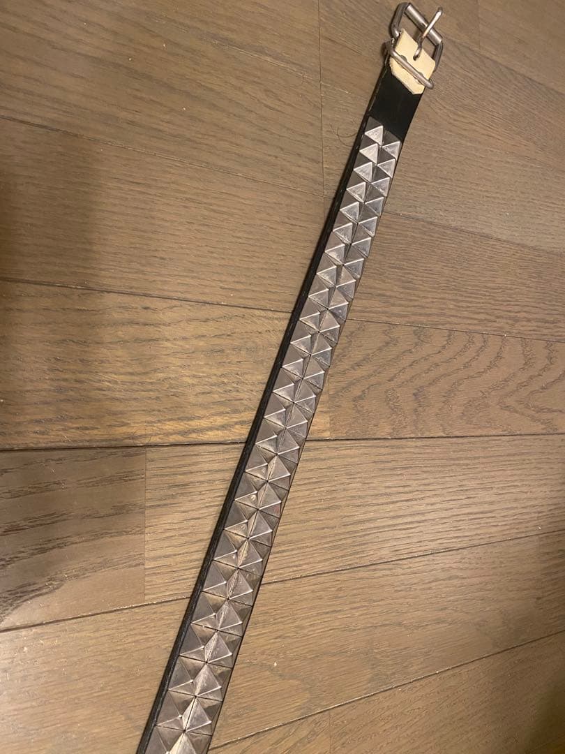TOCCATAトッカータ　鋲　スタッズ　レザーベルト