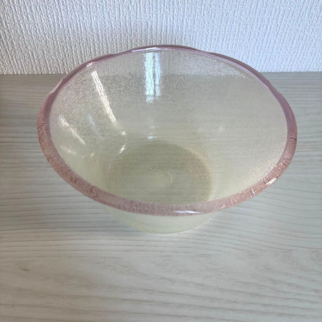 51【倉敷ガラス】小谷眞三 ピンクフチ泡大鉢