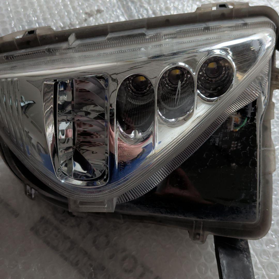 50プリウスフォグランプ 左右セット