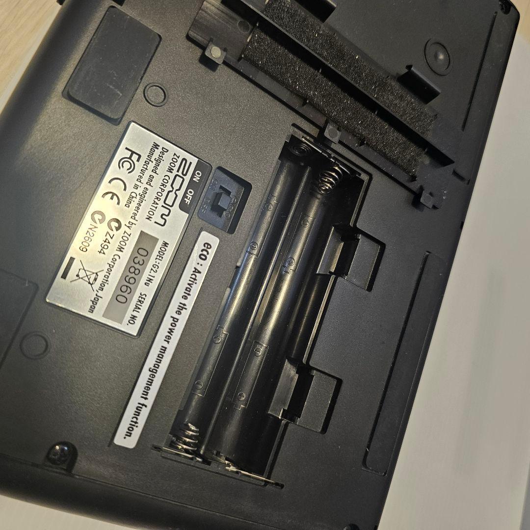 Zoom G2.1Nu ギター マルチエフェクター ギターシールド付き！