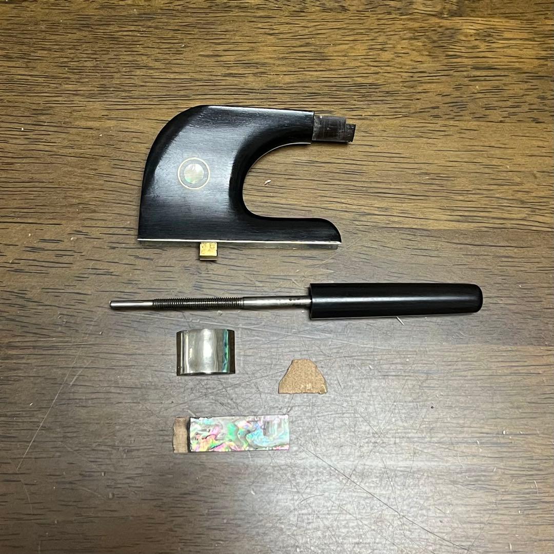 コントラバスの弓（毛無し）