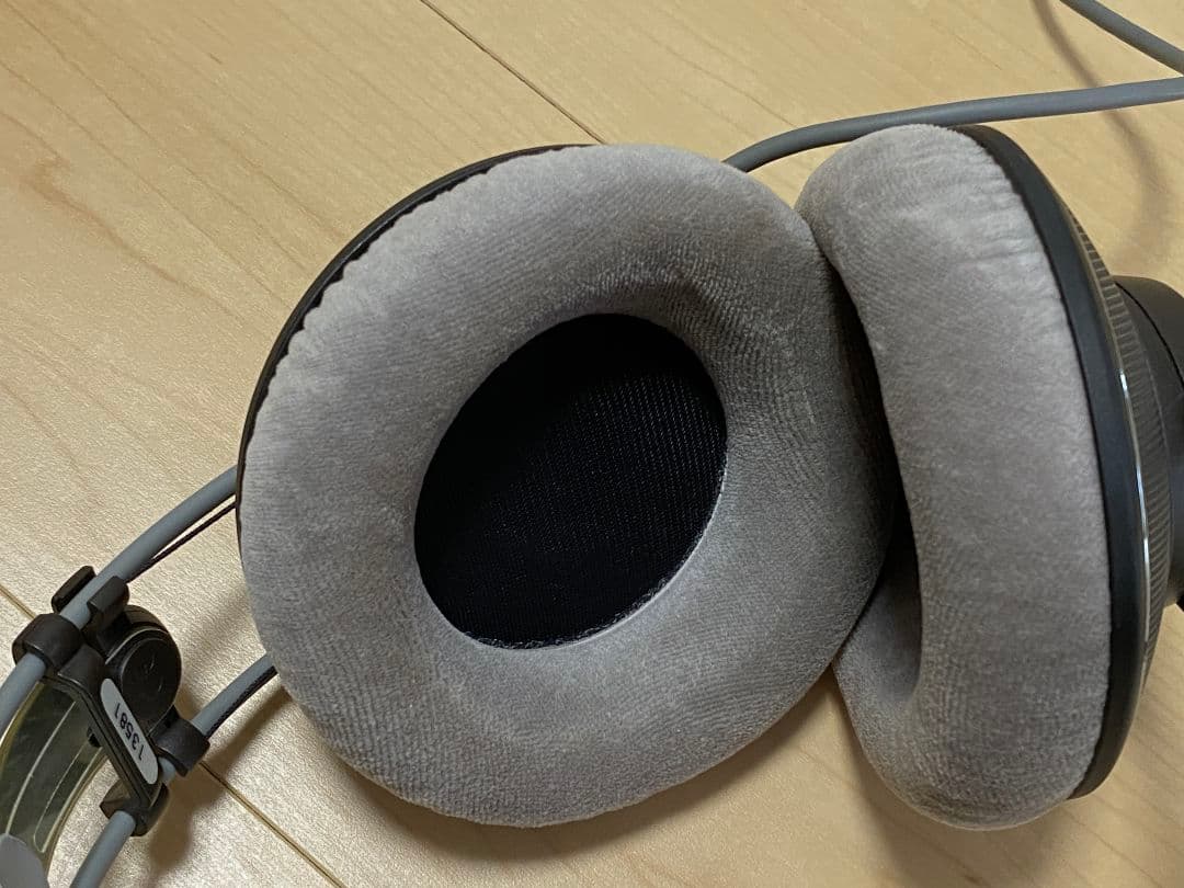 AKG K601　ヘッドホン