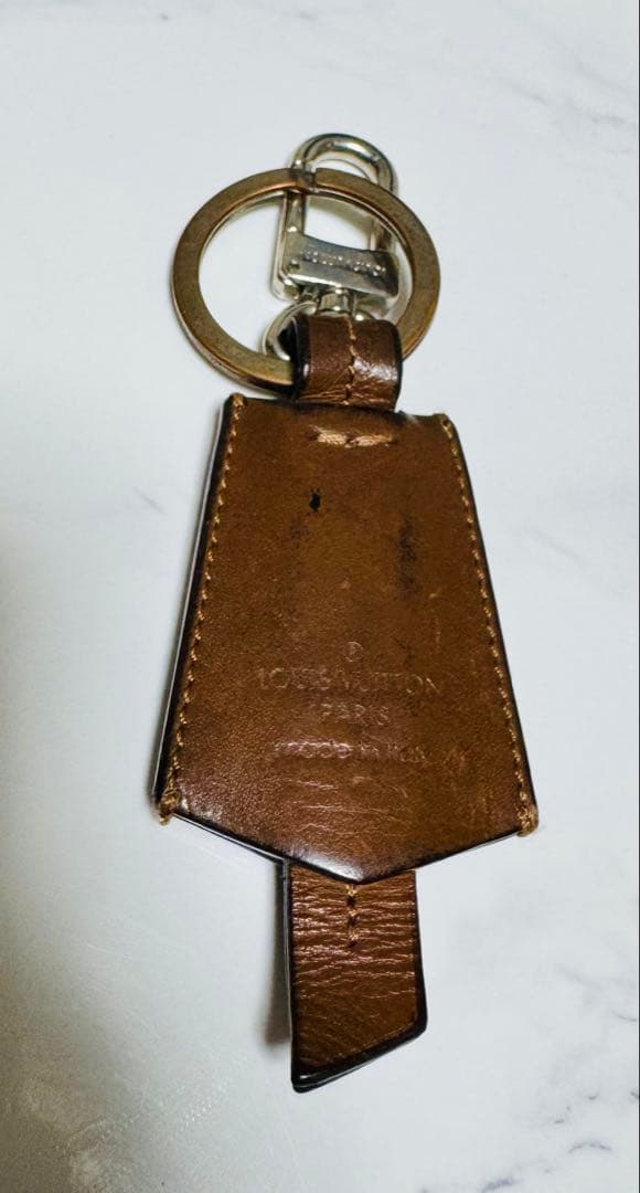 Louis Vuitton ブラウン　レザー キーホルダー
