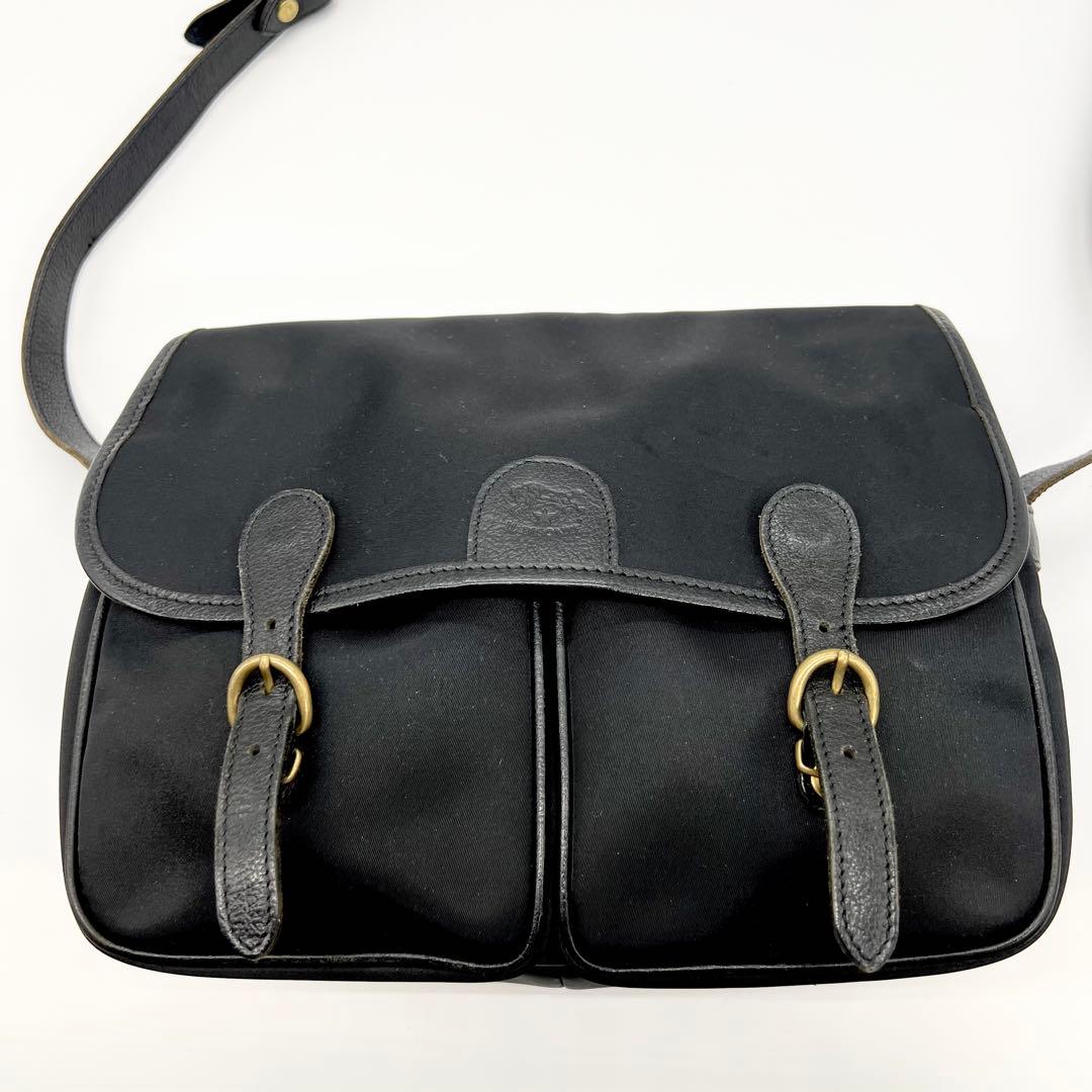 美品✨イルビゾンテ　ショルダーバッグ　メッセンジャー　レザー　ブラック　保存袋