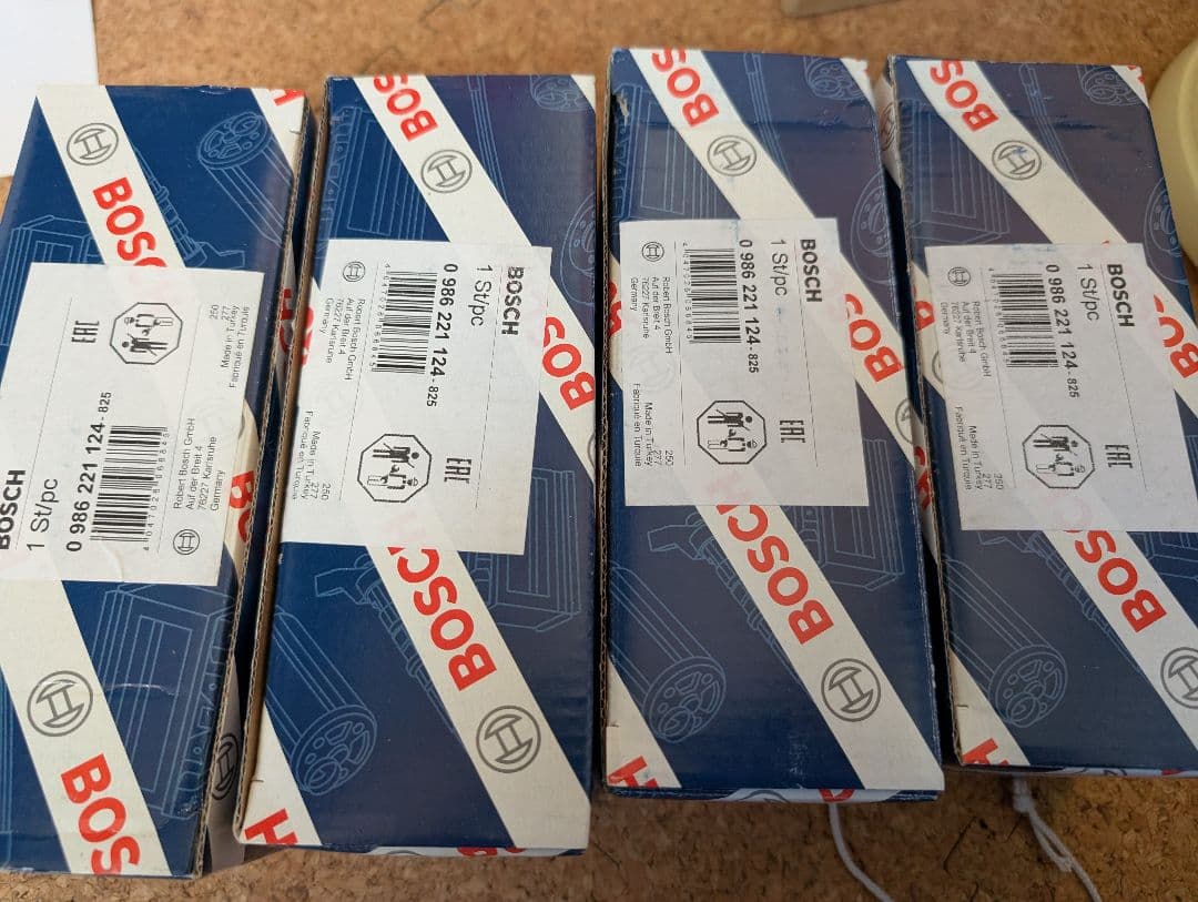t*4様 BMW MINI bosch イグニッションコイル　プラグセット