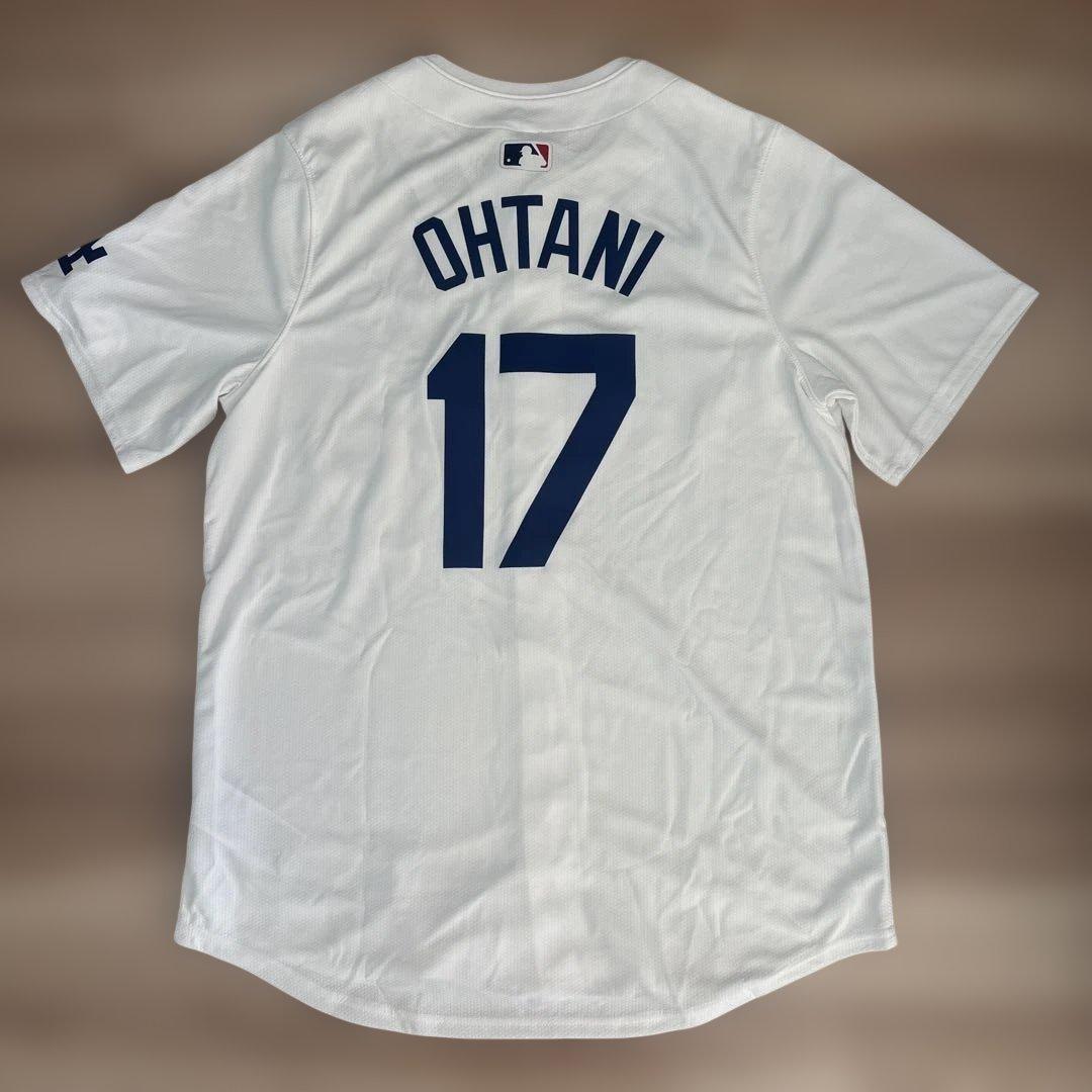 ドジャース 大谷翔平 リミテッド ユニフォーム トレカ