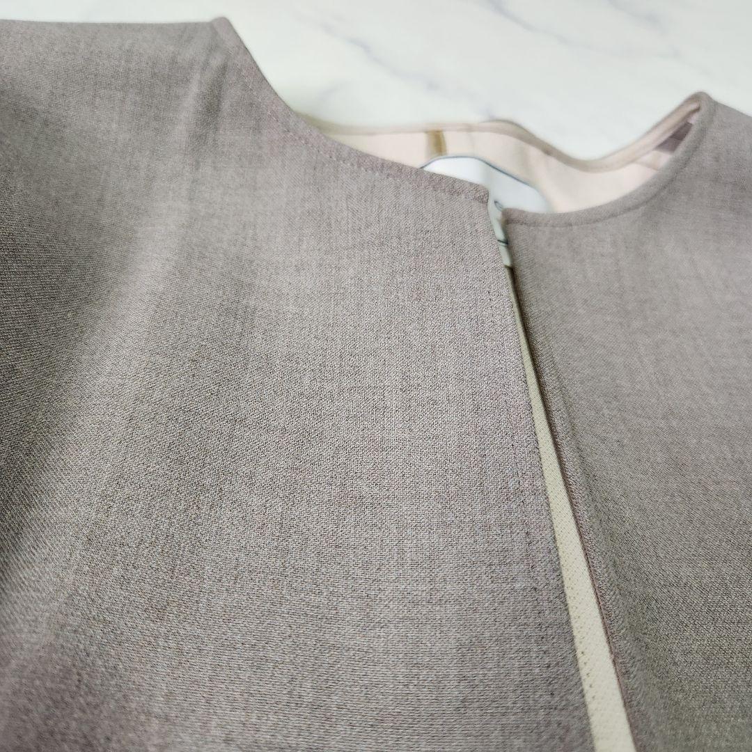 BEIGE, ベイジ　ノーカラージャケット 上品 ショート丈 ※金具タグ欠品