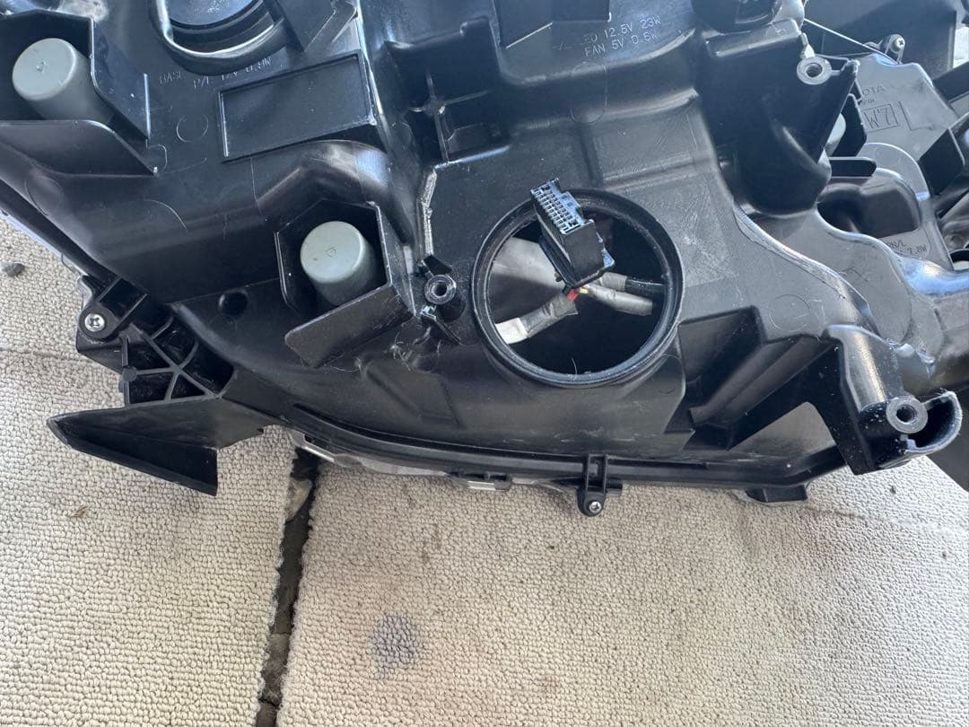 アルファード AGH30W 後期 純正 左右セット RH LED ブラック 2眼