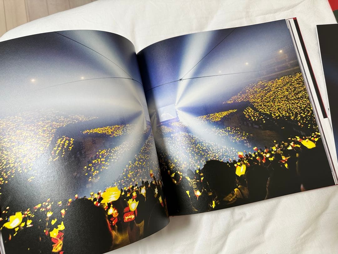 G-DRAGON 2017 WORLD TOUR 限定版　ファイル　ポスター特典