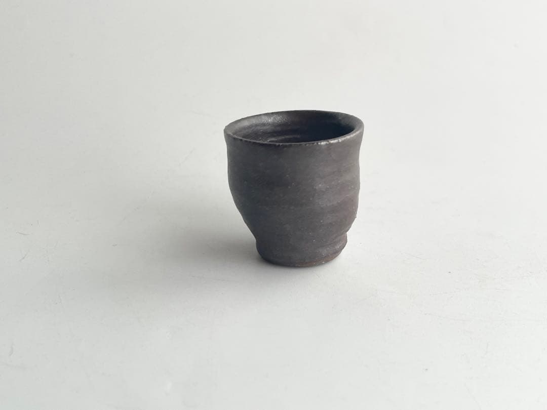 陶芸家　國吉清尚　焼締ぐい呑　酒器　酒杯　盃　沖縄　陶芸　共箱