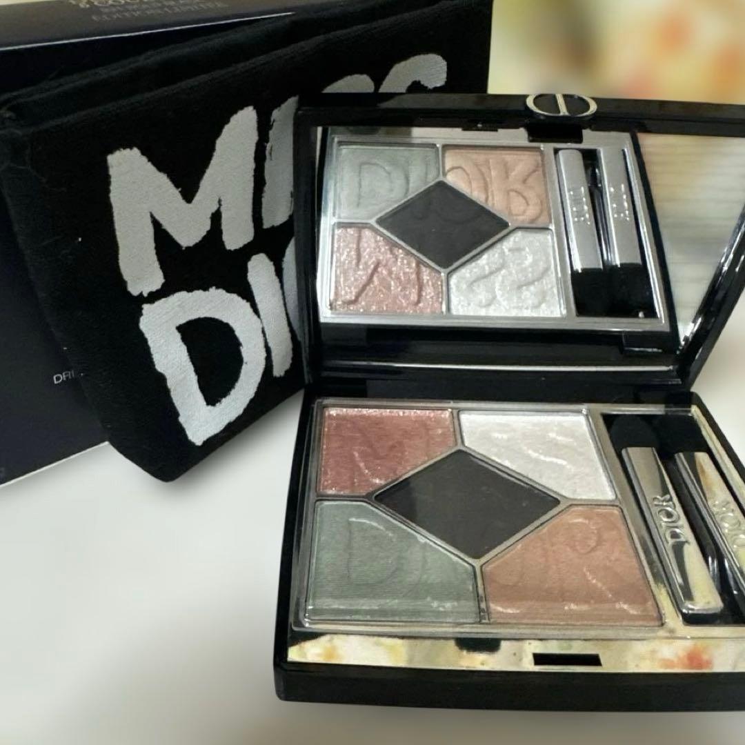 ディオールショウ　サンク　クルール　931 ボールト　ブラック