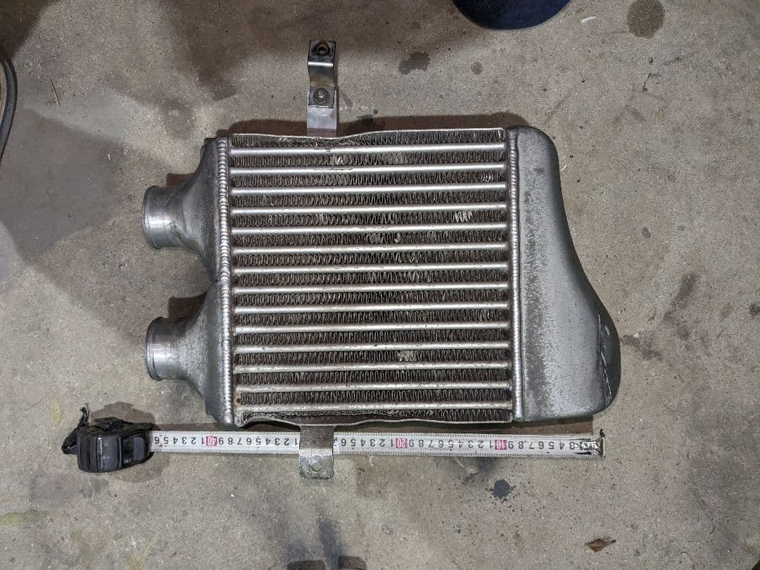 希少！トラスト　インタークーラー　60パイ