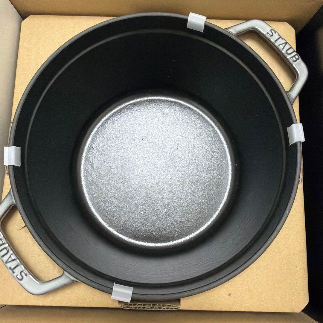 staub鍋 24cm