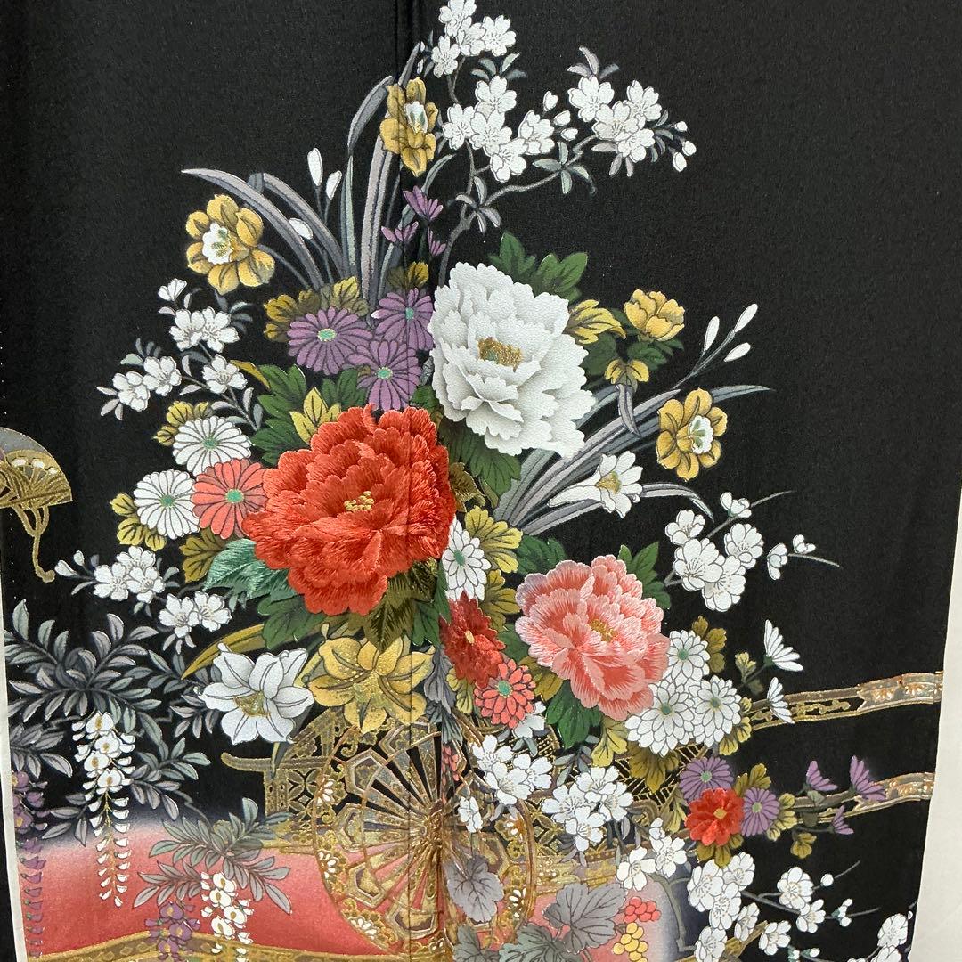 専用b236 正絹　黒留袖　比翼付　五つ紋　金銀箔　刺繍　極美品　着物