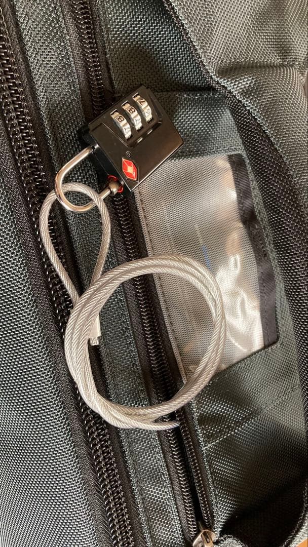 送料込み　think TANK photo　Video Transport 20