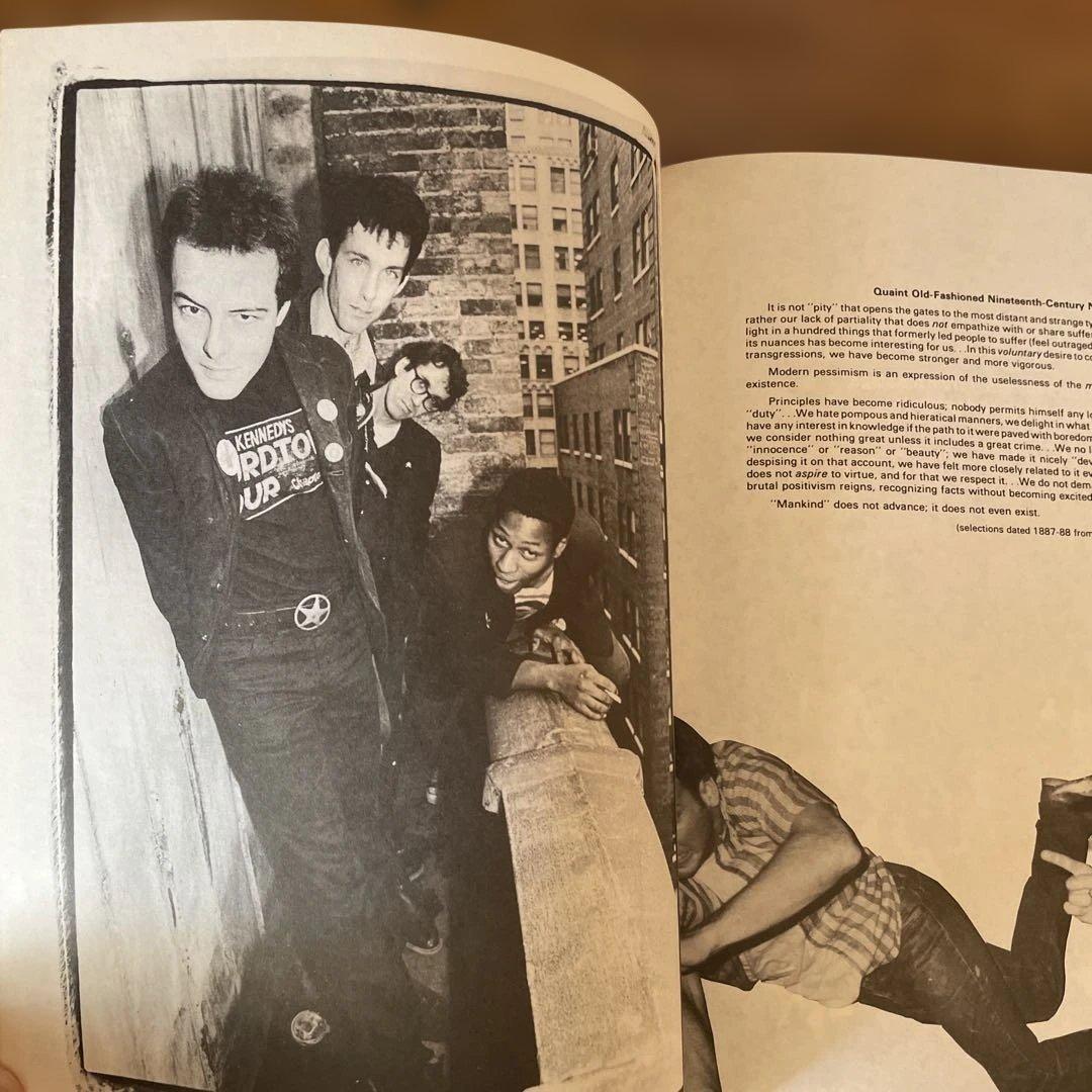 アート・デザイン・音楽 DEAD KENNEDYS THE UNAUTHORIZED VERSION