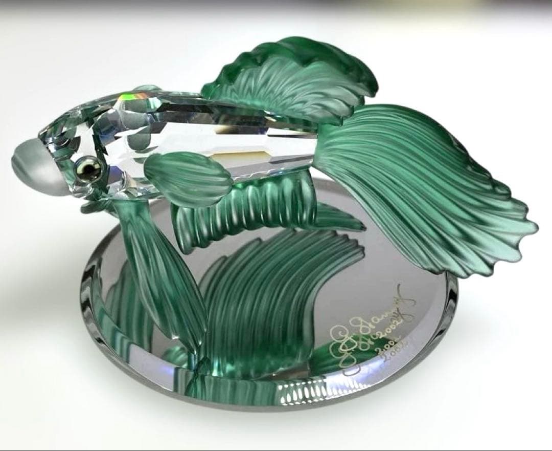 新品　ギャランティー付き スワロフスキー 『グリーンファイティングフィッシュ』