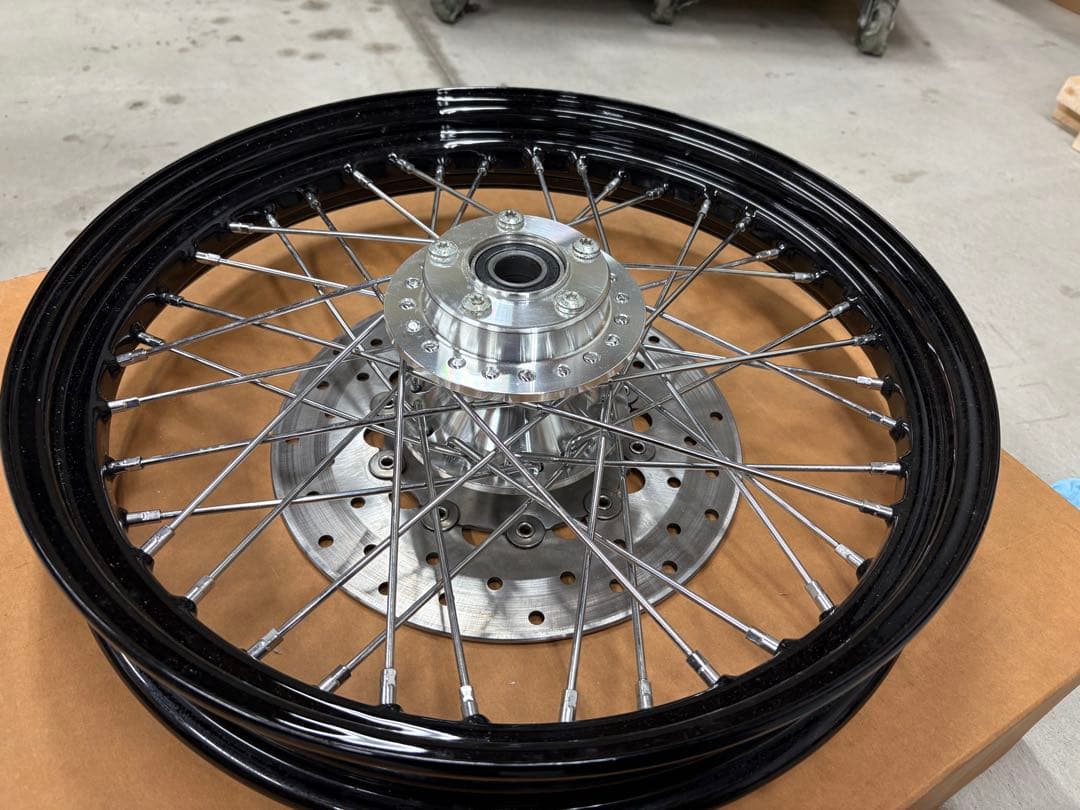 FXDB 09年　純正ホイール