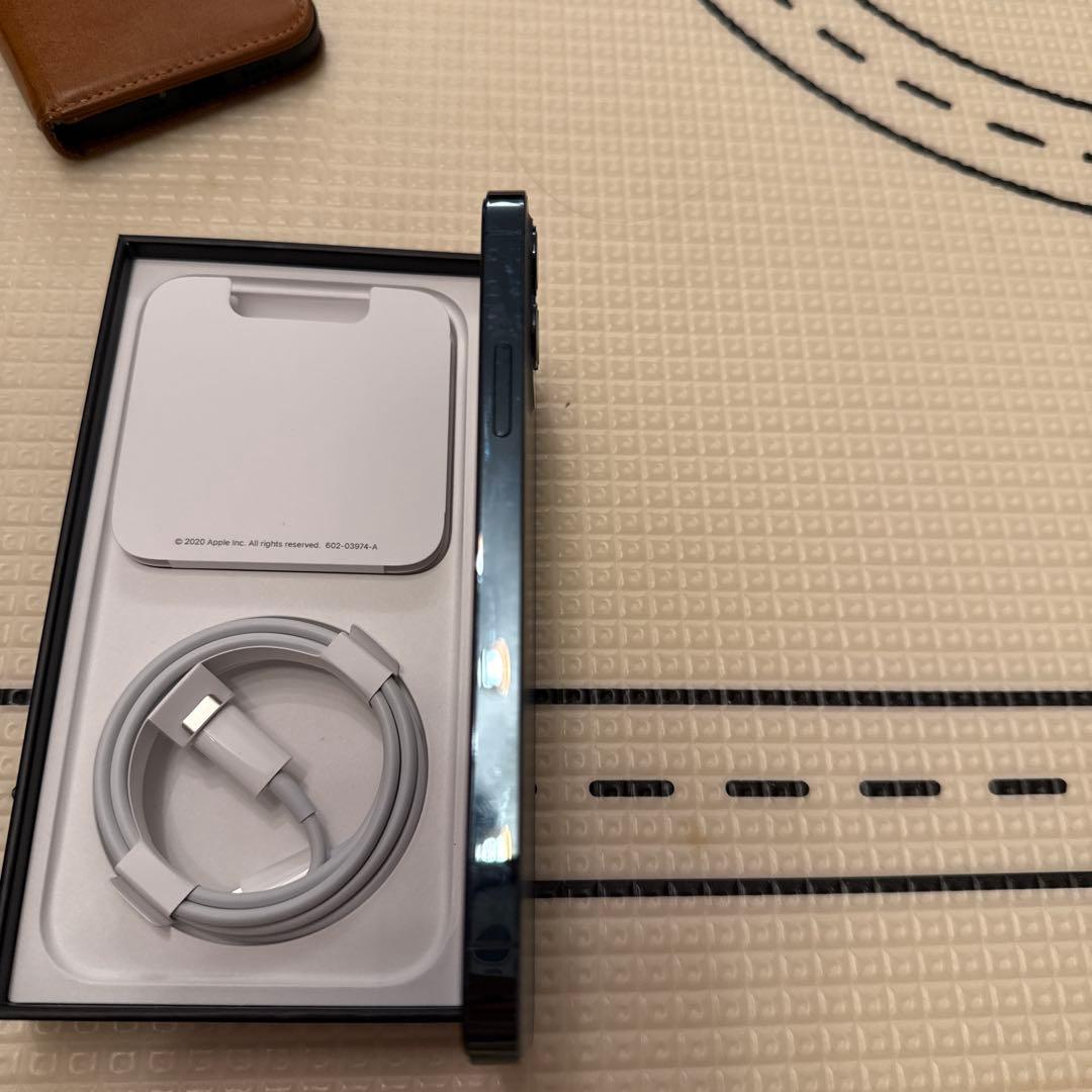 n*i様 iPhone 12pro 256GB 本体＋箱＋付属品付