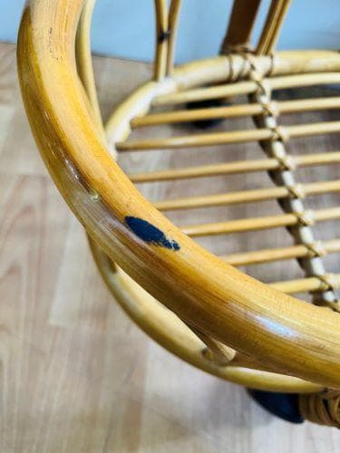 J【中古品】ラタン 籐 キャスター付ラック 2段　移動もラクラクです。