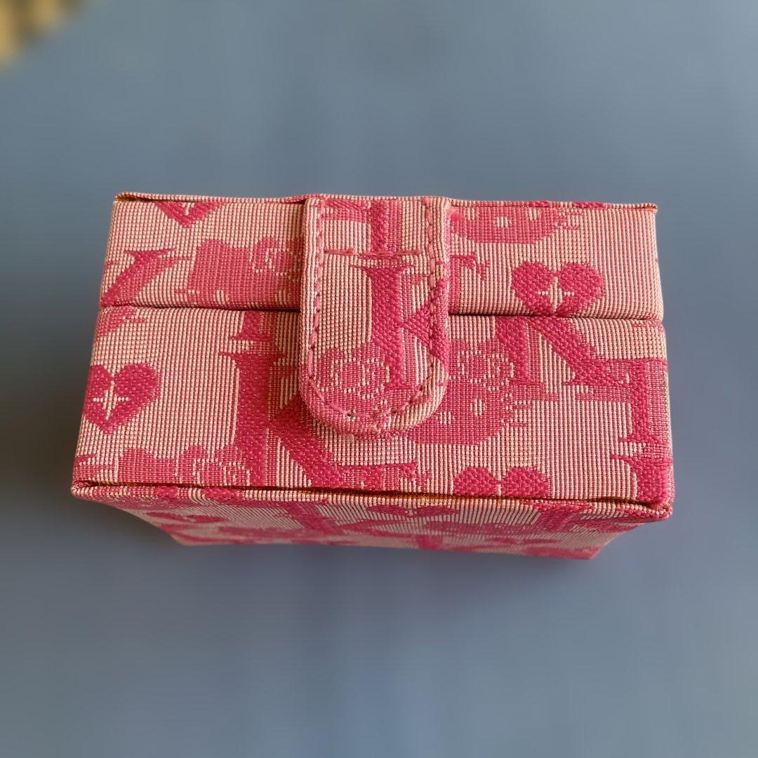 キティーちゃんアクセサリーケース