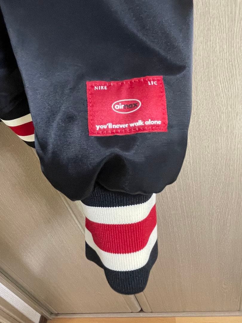 【新品未使用タグ付き✨】リバプール×エアマックス スタジャン　Lサイズ