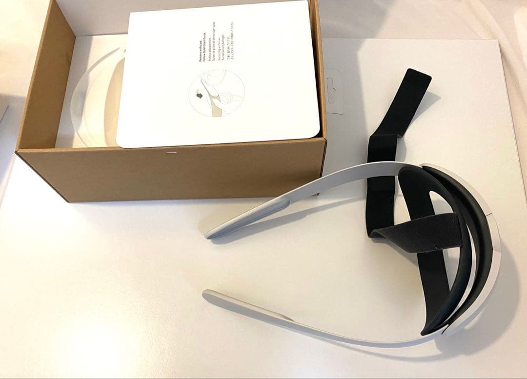 その他  Quest2 64GB + Elite Strap