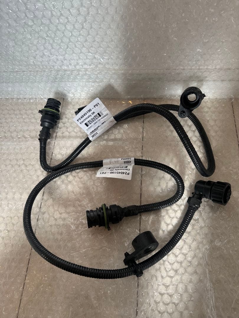 UDトラックス　　LEDテールランプ　左右セット