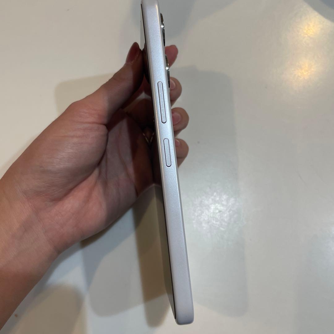 美品 Android Libero A302ZT 人気のホワイトカラー