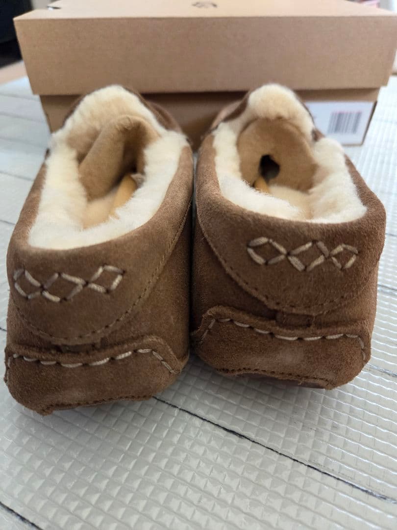 UGG(アグ) レディース ANSLEYモカシン 6サイズ
