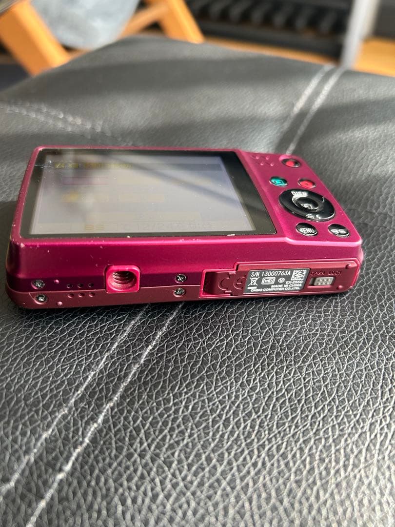 CASIO カシオ　デジタルカメラEX-Z550 本体と付属品