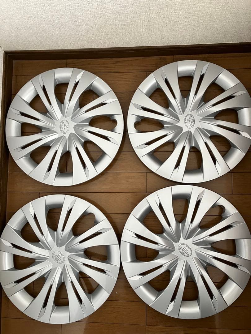 美品　ノア90 純正16インチ スチールホイールとホイールキャップのセット4本