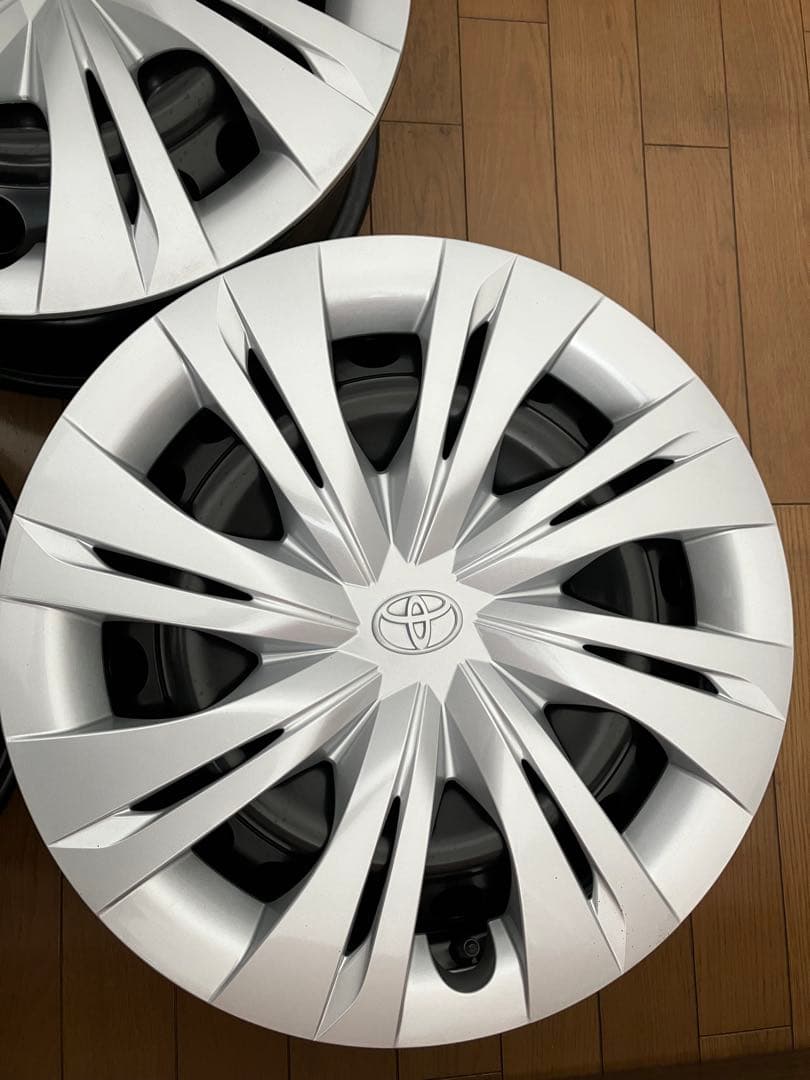 美品　ノア90 純正16インチ スチールホイールとホイールキャップのセット4本