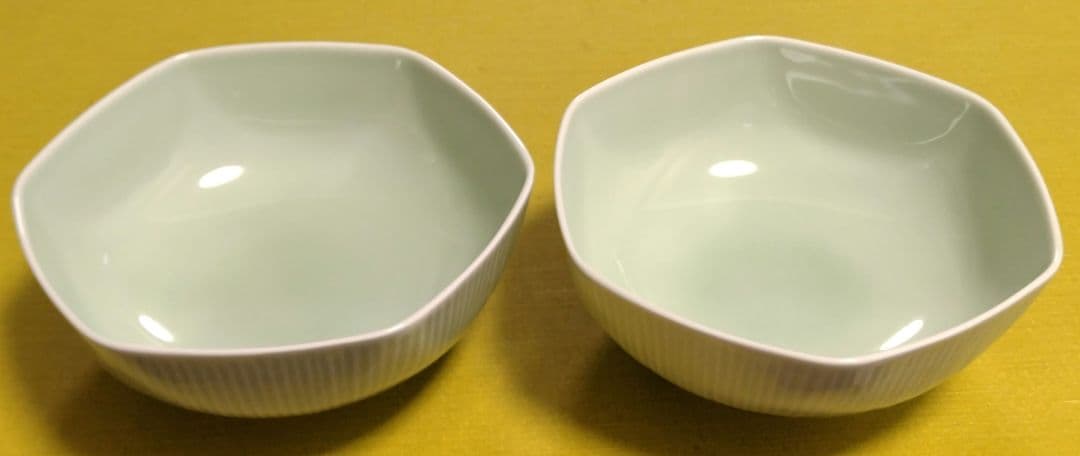 ✨最終価格 廃番品✨ 深川製磁 亀 皿 ２枚 六角 千彫 小鉢 ２個 青磁