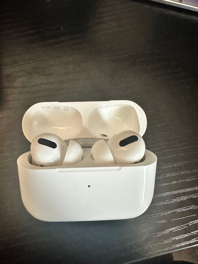 Apple AirPods Pro ワイヤレスイヤホン