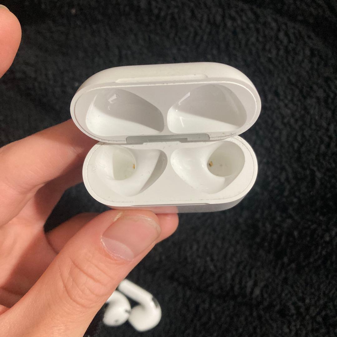 イヤホン AirPods 4