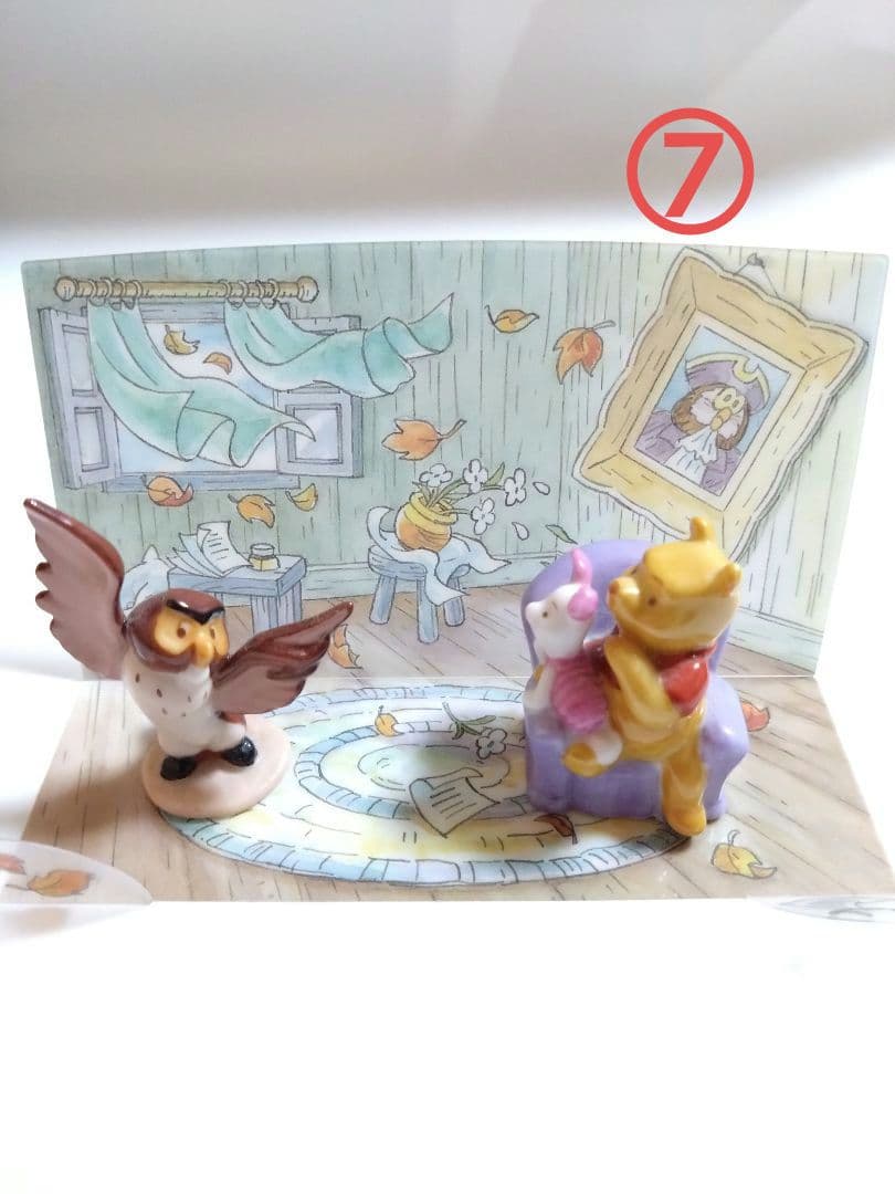 くまのプーさん陶器フィギュア　12種類背景カード付きベルメゾン