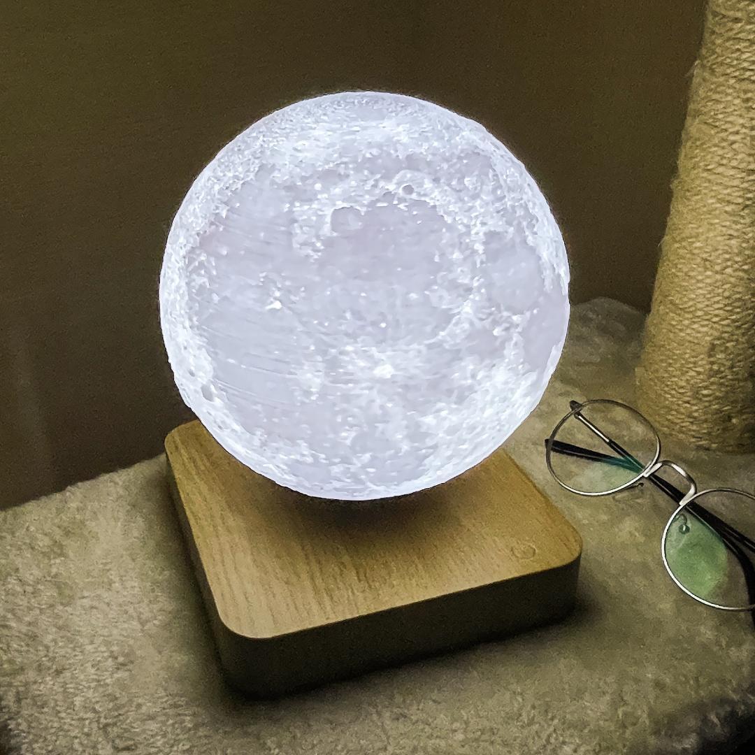 月 電気スタンド 磁気浮上 LED 卓上 ランプ テーブルライト ナチュラル