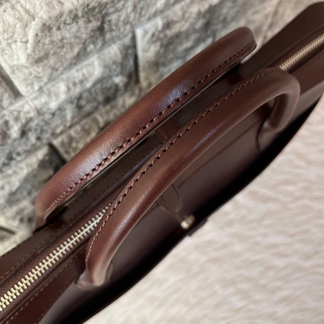 【美品】ソメスサドル　伊勢丹メンズコラボ　レザー　ブリーフケース　A4収納可能