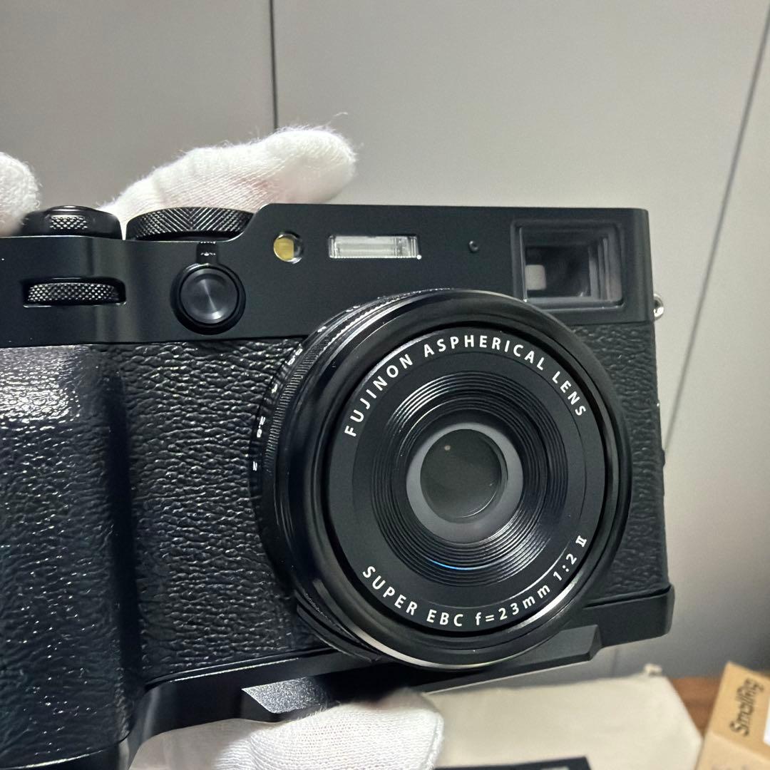 Fujifilm X100Ⅵ 日英2言語設定モデル　付属品多数