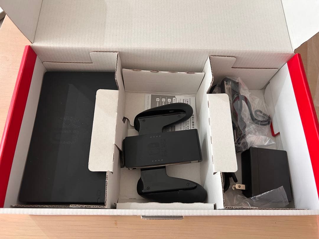 Nintendo Switch 本体 + Joy-Con イエロー　ジャンク品