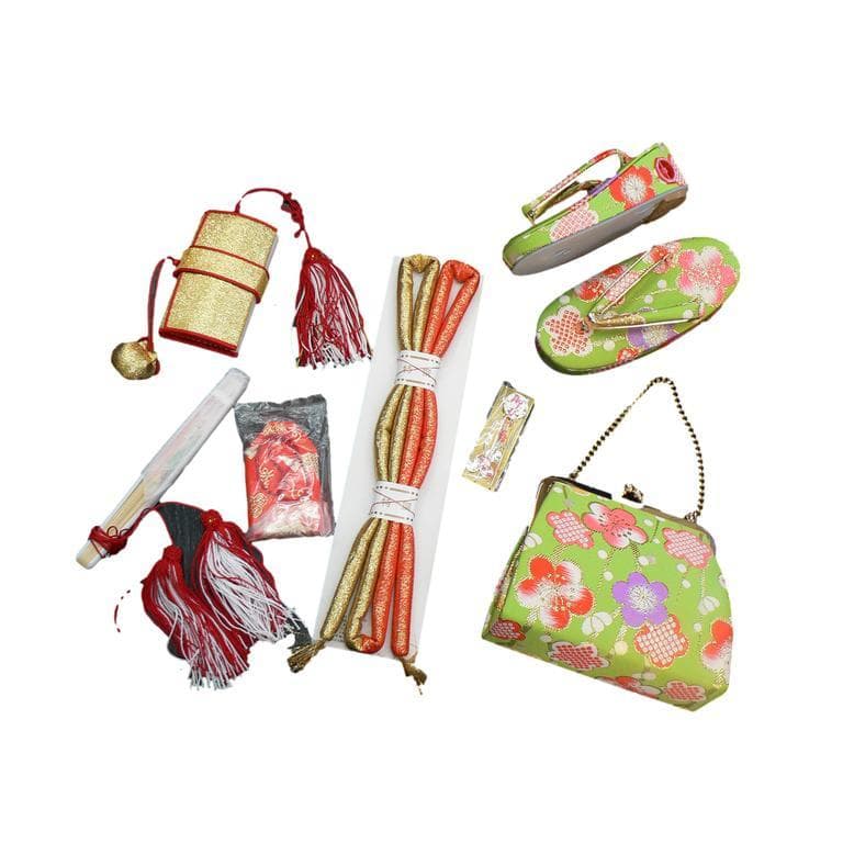 七五三、3歳用、Ｓサイズ祝帯ハコセコセット。16、若草色に梅柄。