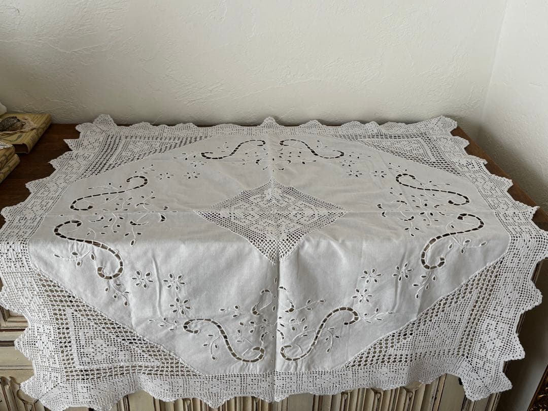 フランス　蚤の市　テーブルクロス ホワイト　レース